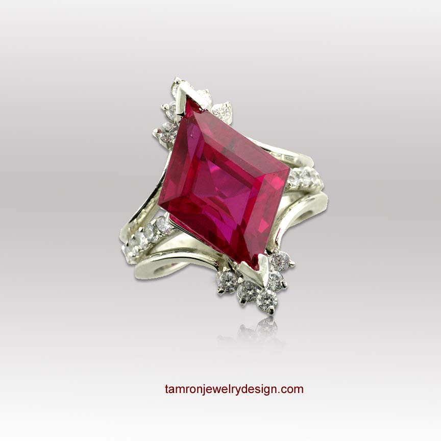 Red kite ring copy